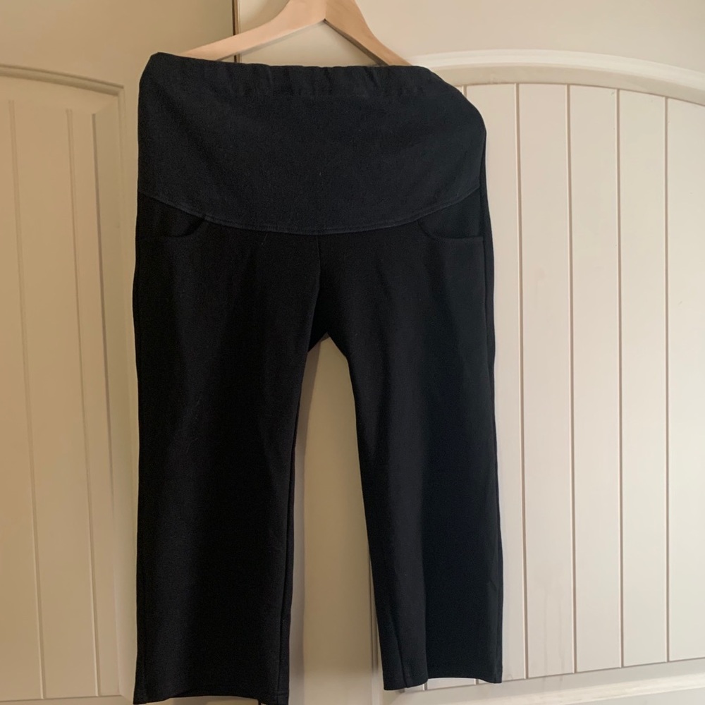 Maternity carpi pants